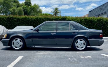 Mercedes-Benz-500-Series-1994-Sedan-1