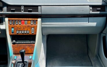 Mercedes-Benz-500-Series-1994-Sedan-12
