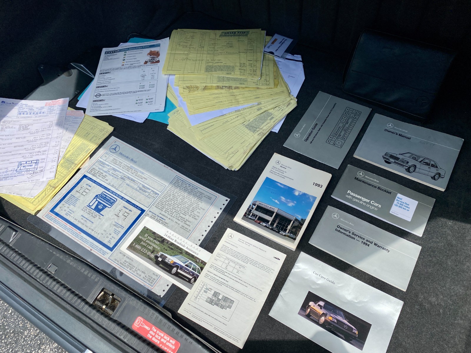 Mercedes-Benz-500-Series-1994-Sedan-19