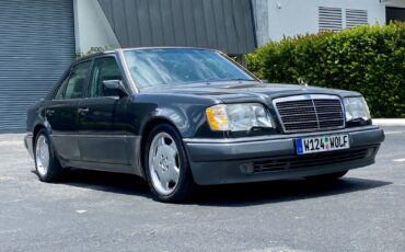 Mercedes-Benz-500-Series-1994-Sedan-6