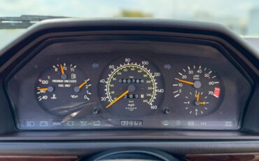 Mercedes-Benz-E-Class-1994-Convertible-17