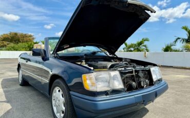 Mercedes-Benz-E-Class-1994-Convertible-22