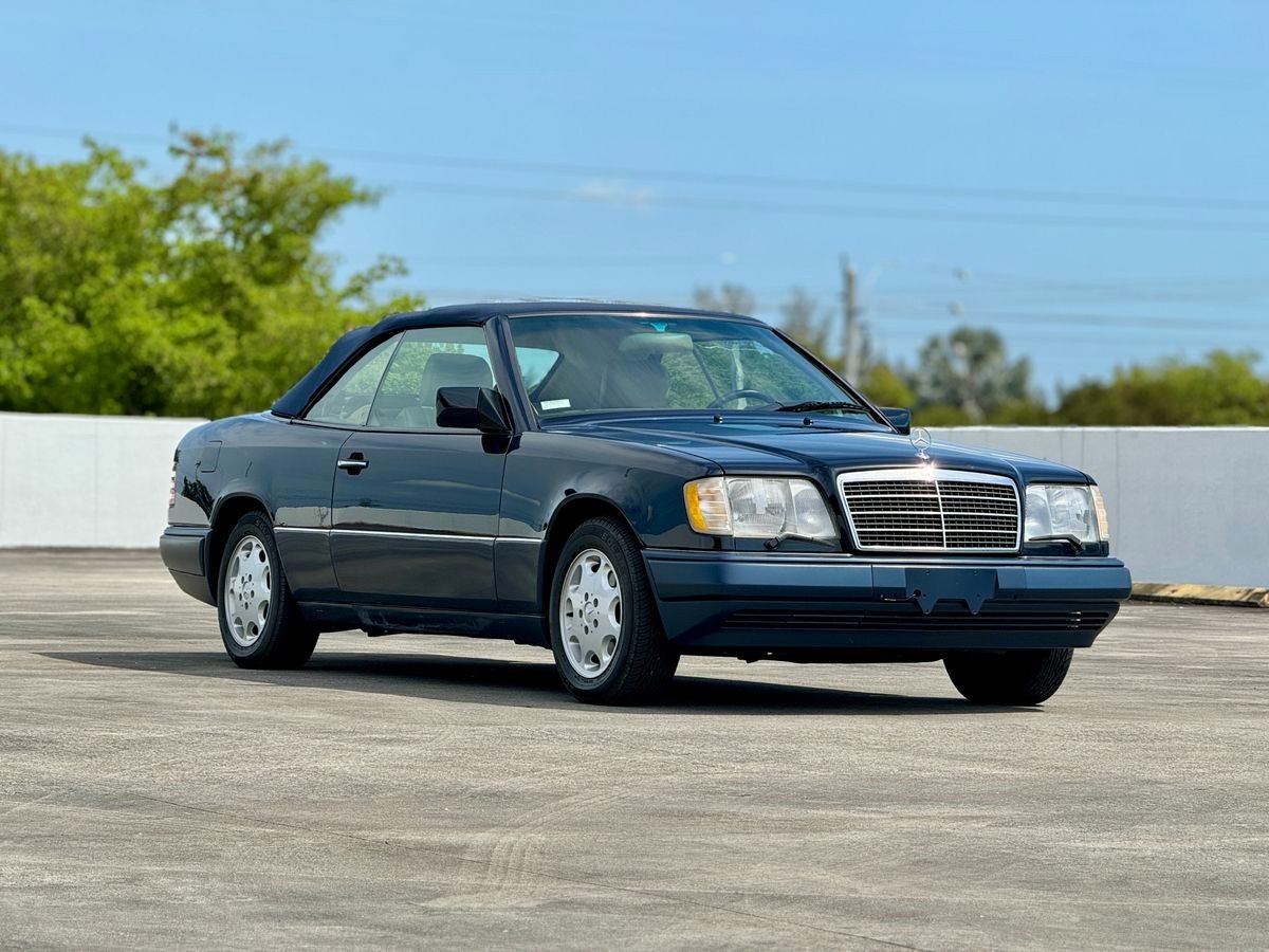 Mercedes-Benz-E-Class-1994-Convertible-6