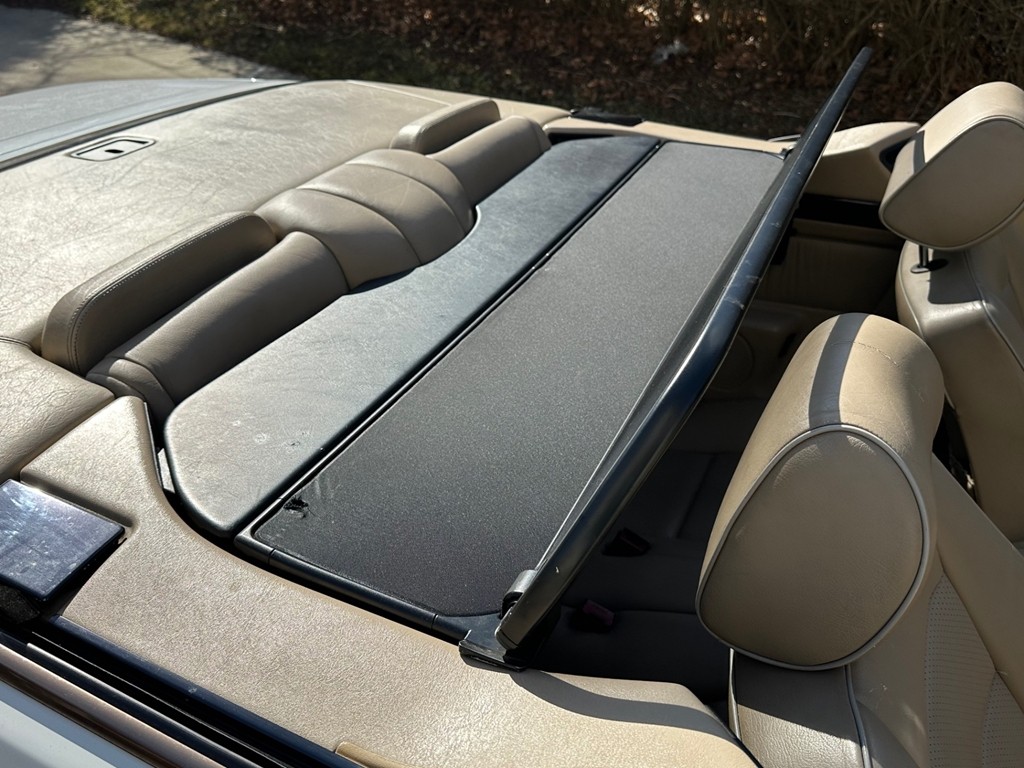 Mercedes-Benz-E320-Convertible-1995-Convertible-17