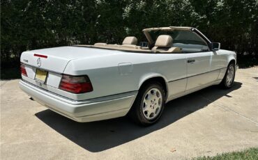 Mercedes-Benz-E320-Convertible-1995-Convertible-24