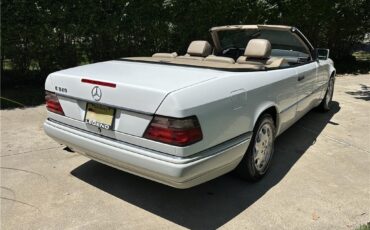 Mercedes-Benz-E320-Convertible-1995-Convertible-25