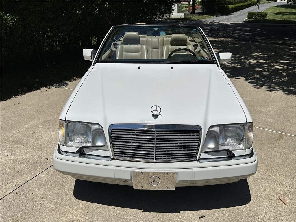 Mercedes-Benz-E320-Convertible-1995-Convertible-3
