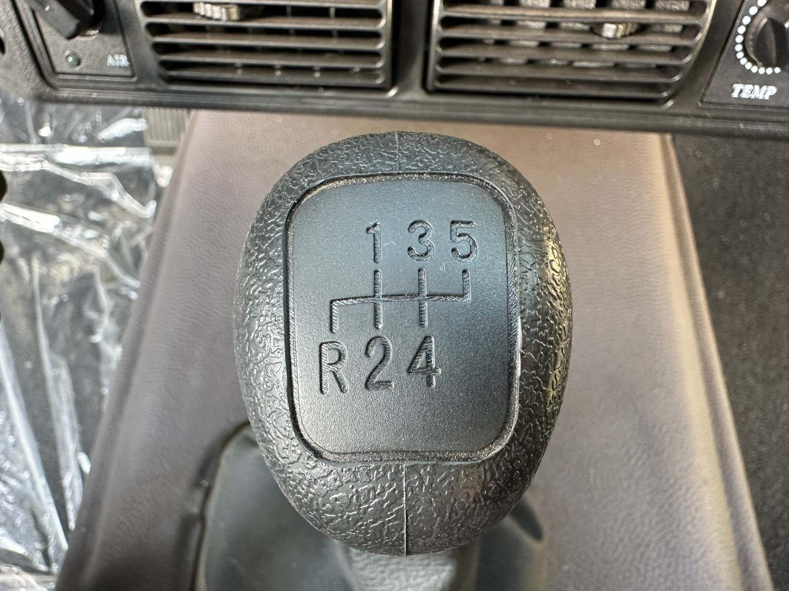 Mercedes-Benz-G-Class-1986-SUV-17
