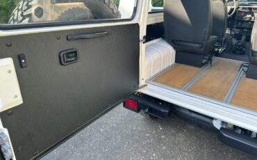 Mercedes-Benz-G-Class-1986-SUV-27