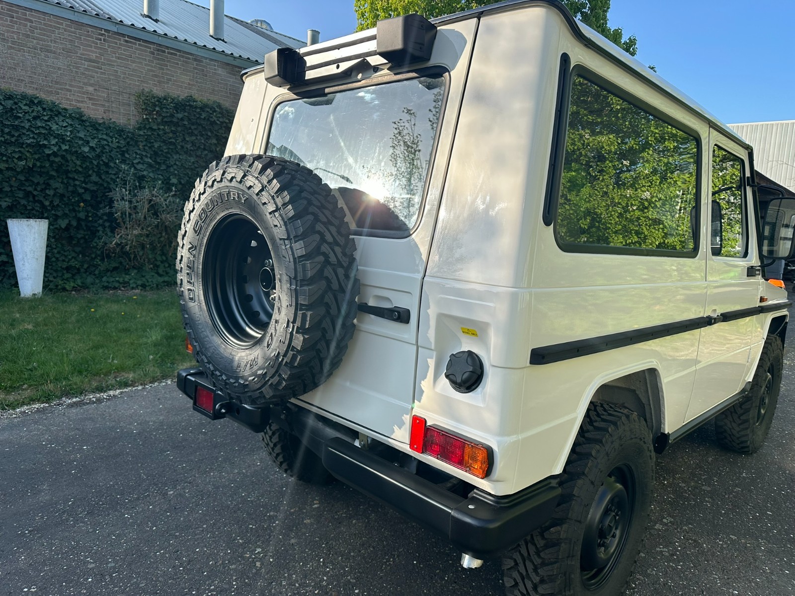 Mercedes-Benz-G-Class-1986-SUV-3