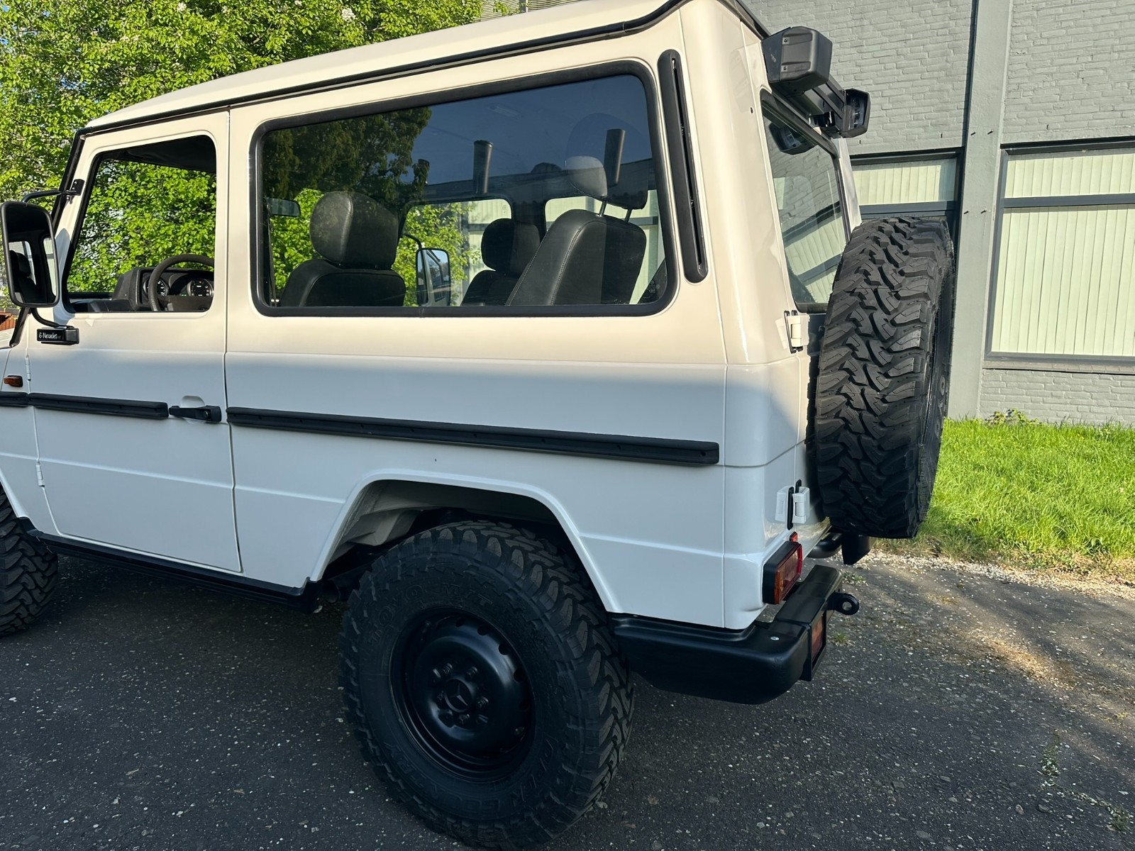 Mercedes-Benz-G-Class-1986-SUV-4