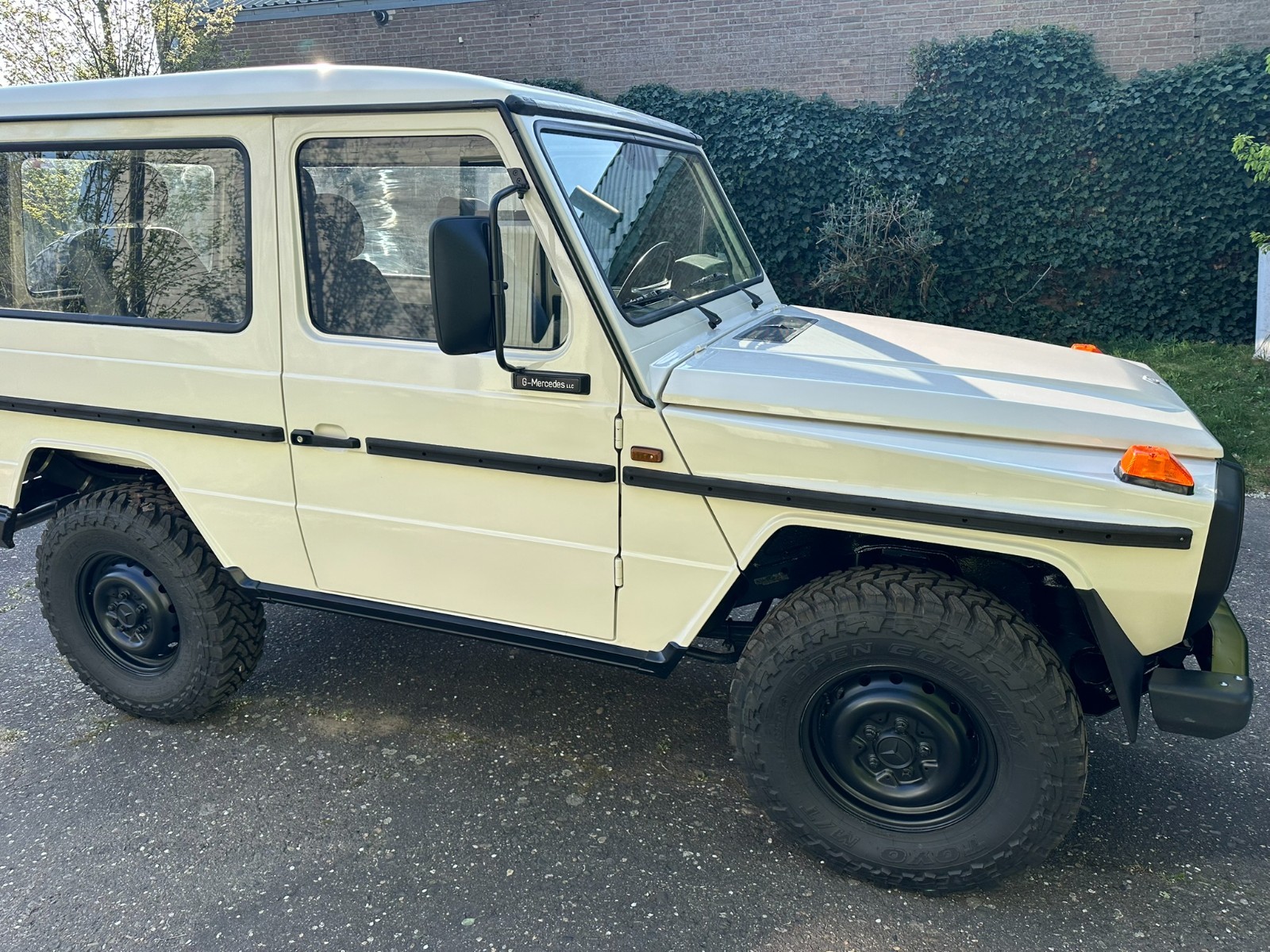 Mercedes-Benz-G-Class-1986-SUV-8