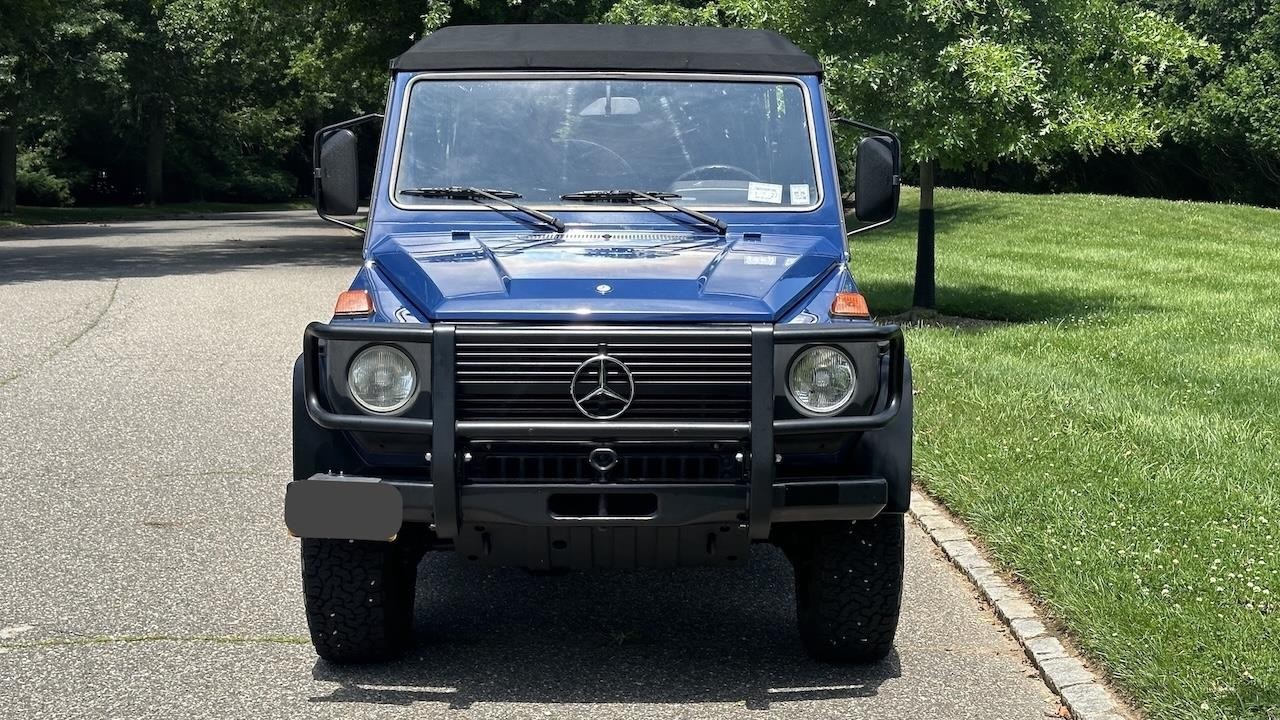 Mercedes-Benz-G-Wagon-1990-1
