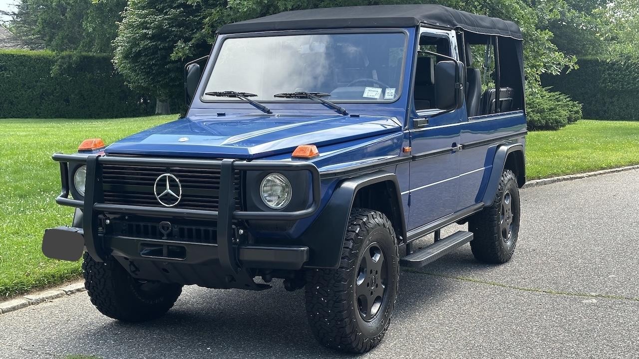 Mercedes-Benz-G-Wagon-1990-17