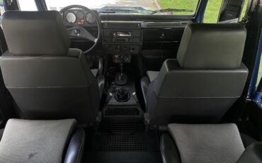 Mercedes-Benz-G-Wagon-1990-21