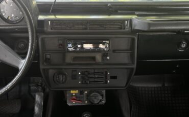 Mercedes-Benz-G-Wagon-1990-24