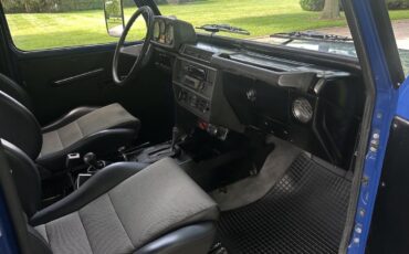 Mercedes-Benz-G-Wagon-1990-28