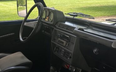 Mercedes-Benz-G-Wagon-1990-29