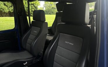 Mercedes-Benz-G-Wagon-1990-36