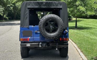 Mercedes-Benz-G-Wagon-1990-9