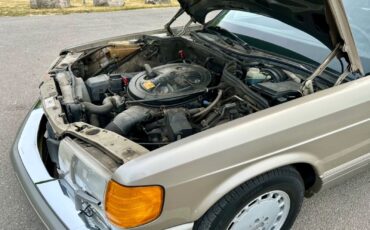 Mercedes-Benz-S-Class-1989-Sedan-28