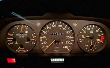 Mercedes-Benz-S-Class-1989-Sedan-3