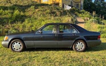 Mercedes-Benz-S-Class-1992-Sedan-11