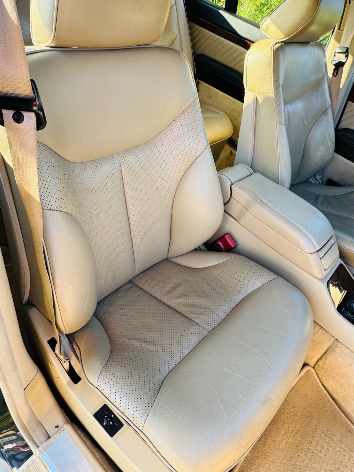 Mercedes-Benz-S-Class-1992-Sedan-23