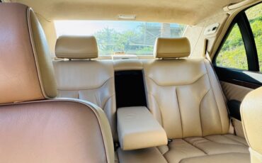 Mercedes-Benz-S-Class-1992-Sedan-26