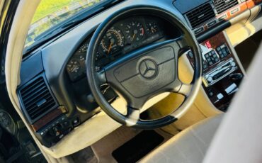 Mercedes-Benz-S-Class-1992-Sedan-27