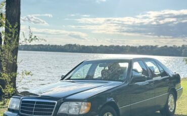 Mercedes-Benz-S-Class-1992-Sedan-3