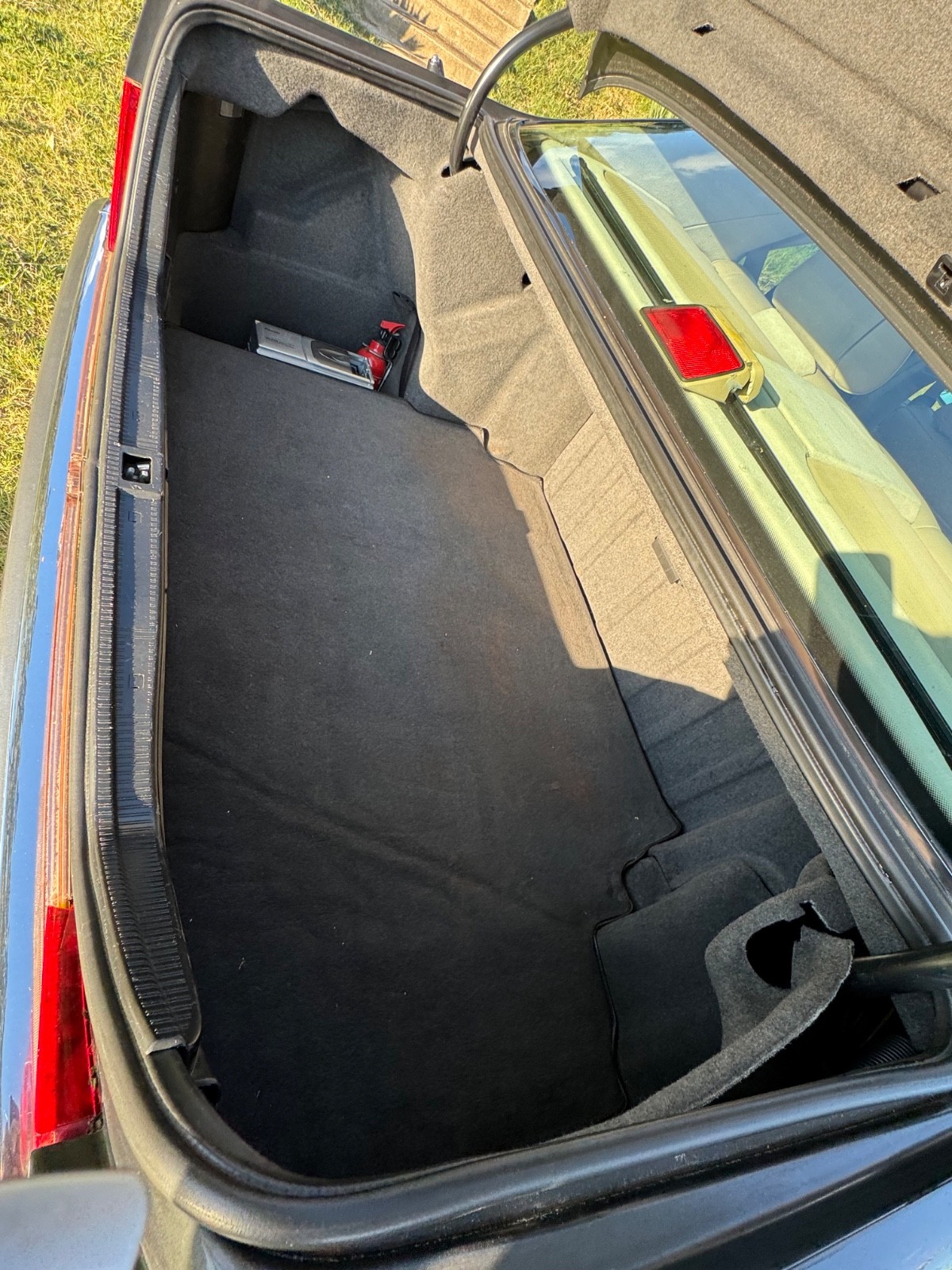 Mercedes-Benz-S-Class-1992-Sedan-30