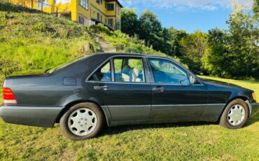 Mercedes-Benz-S-Class-1992-Sedan-9