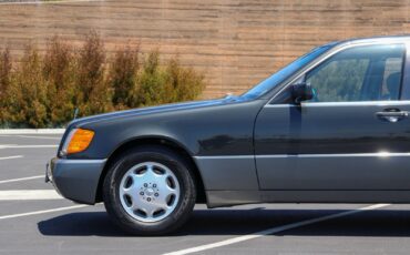 Mercedes-Benz-S-Class-1993-Sedan-10