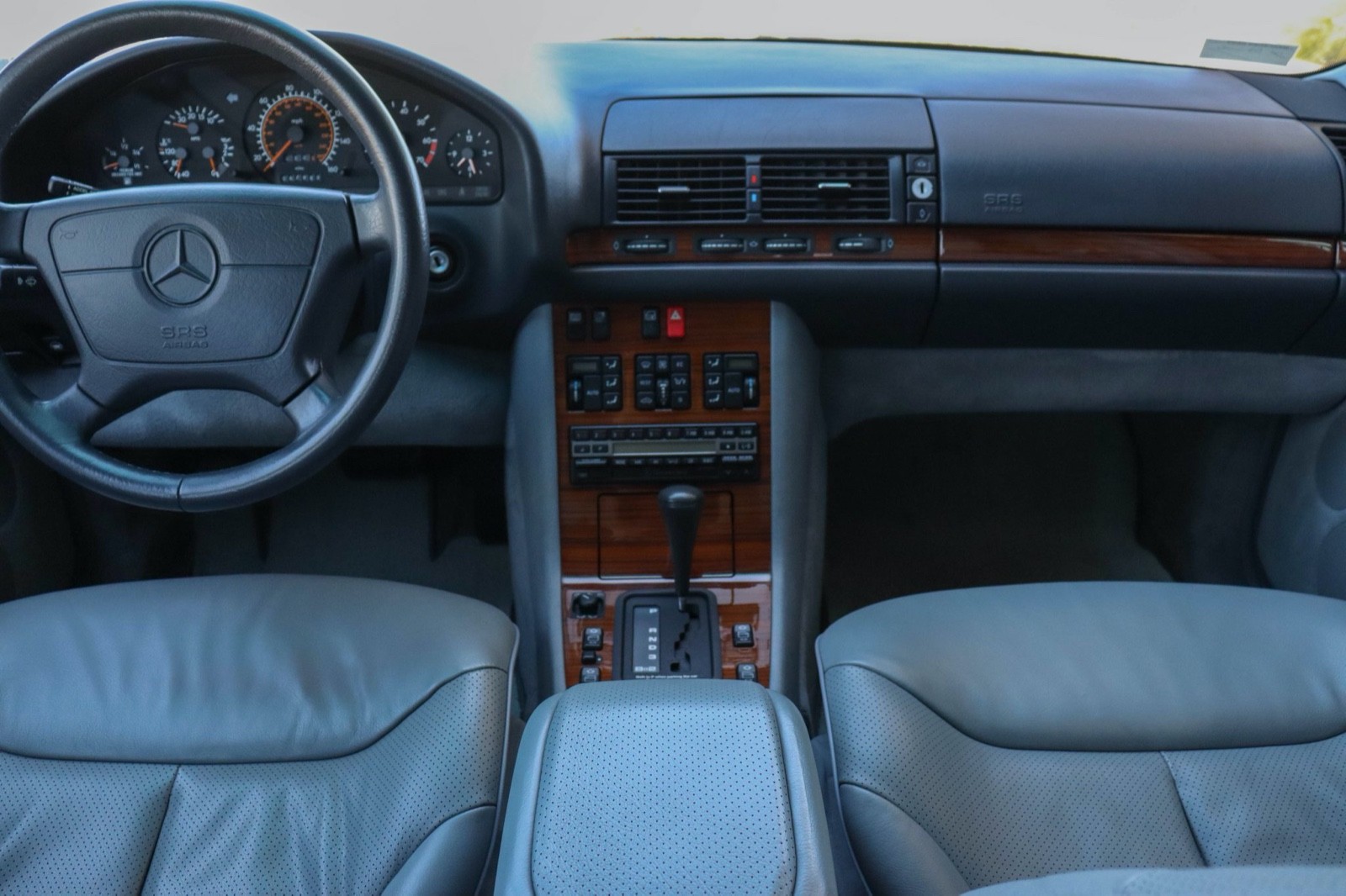 Mercedes-Benz-S-Class-1993-Sedan-22