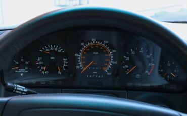 Mercedes-Benz-S-Class-1993-Sedan-23