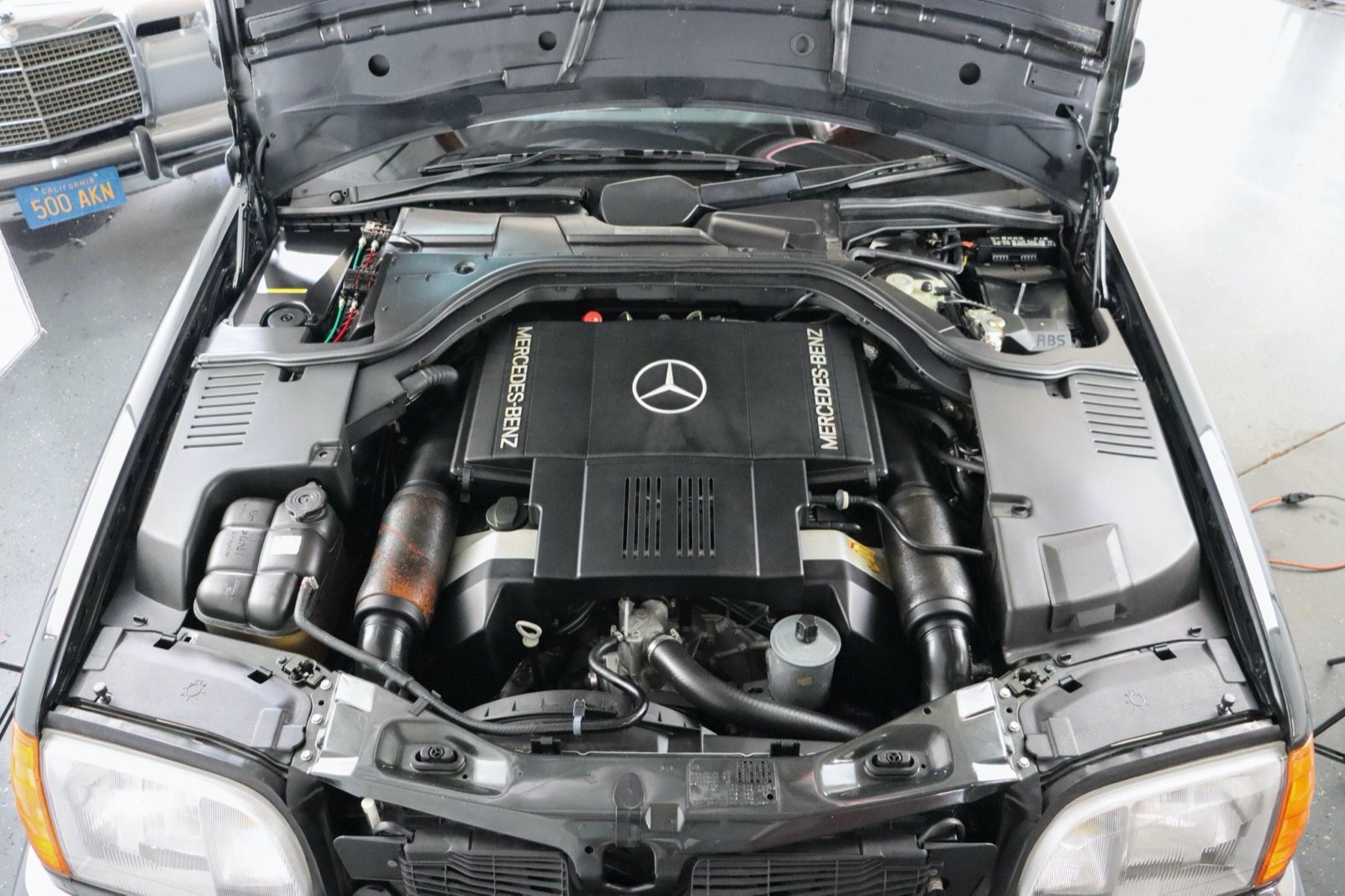 Mercedes-Benz-S-Class-1993-Sedan-26