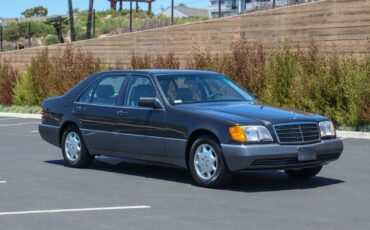 Mercedes-Benz-S-Class-1993-Sedan