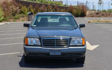 Mercedes-Benz-S-Class-1993-Sedan-4