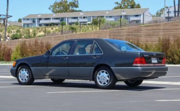 Mercedes-Benz-S-Class-1993-Sedan-7