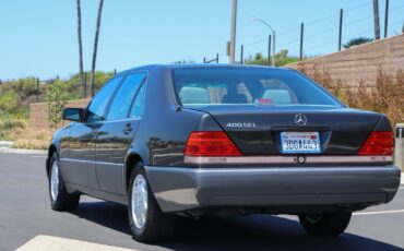 Mercedes-Benz-S-Class-1993-Sedan-9