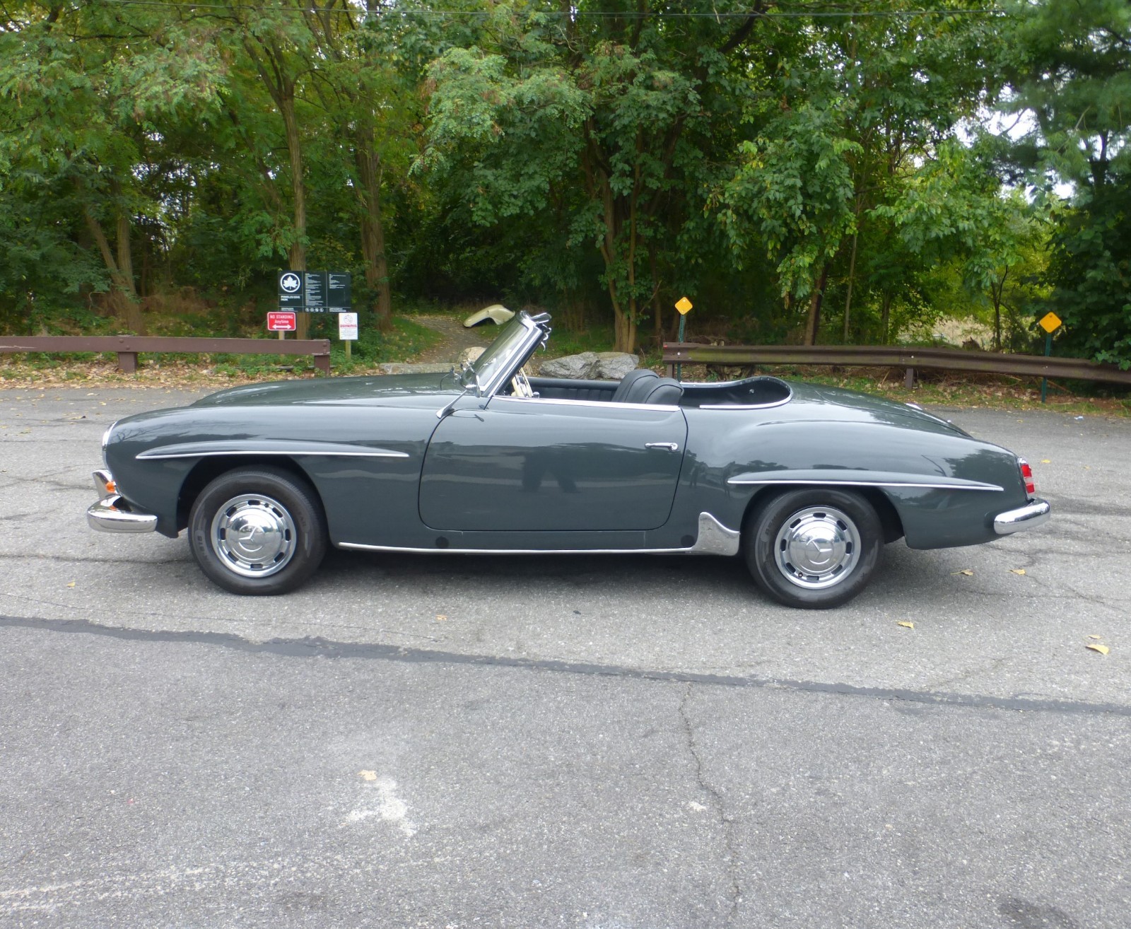 Mercedes-Benz-SL-Class-1958-Convertible-1
