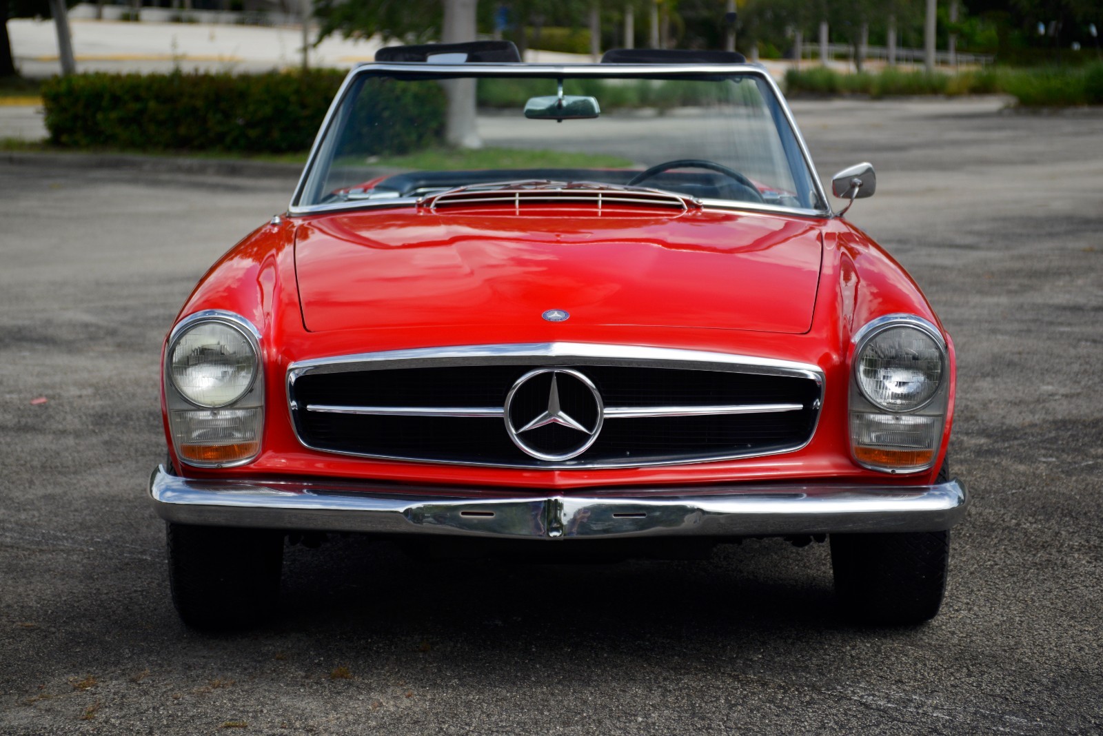 Mercedes-Benz-SL-Class-1964-Convertible-34