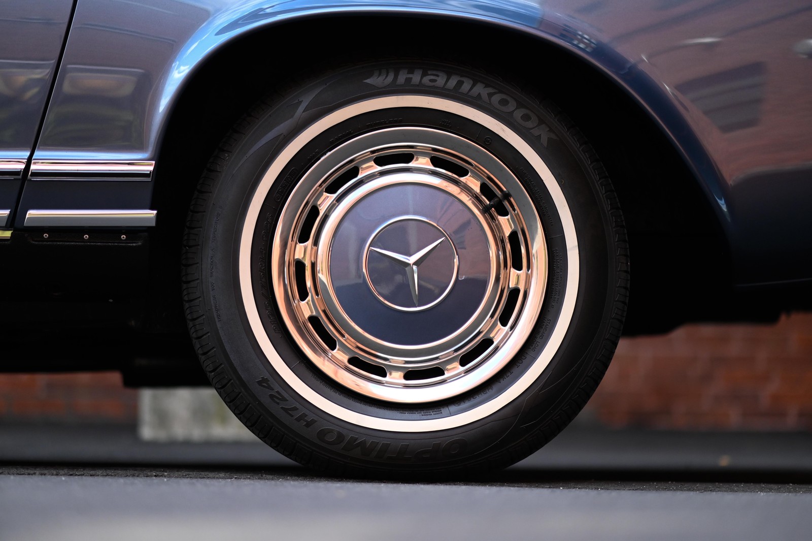 Mercedes-Benz-SL-Class-1968-22