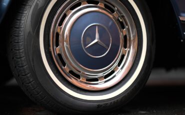 Mercedes-Benz-SL-Class-1968-25