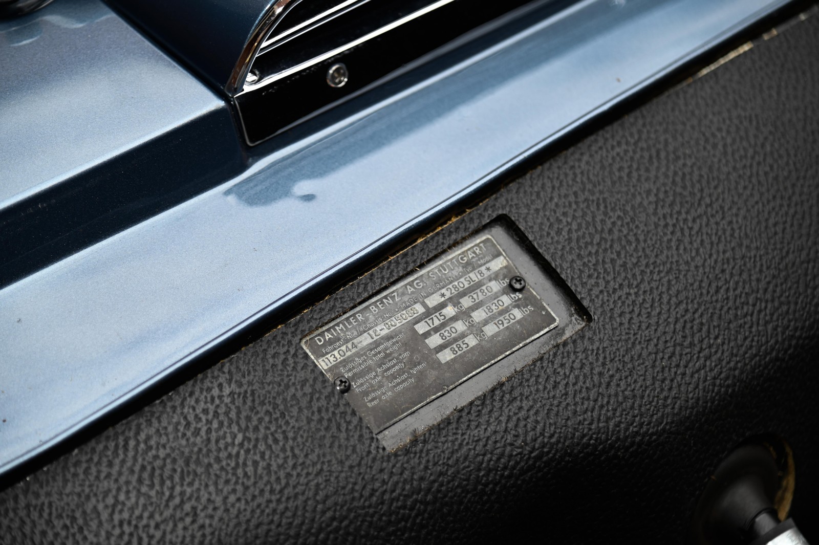 Mercedes-Benz-SL-Class-1968-31
