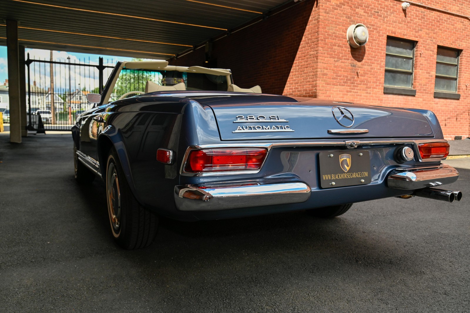 Mercedes-Benz-SL-Class-1968-7