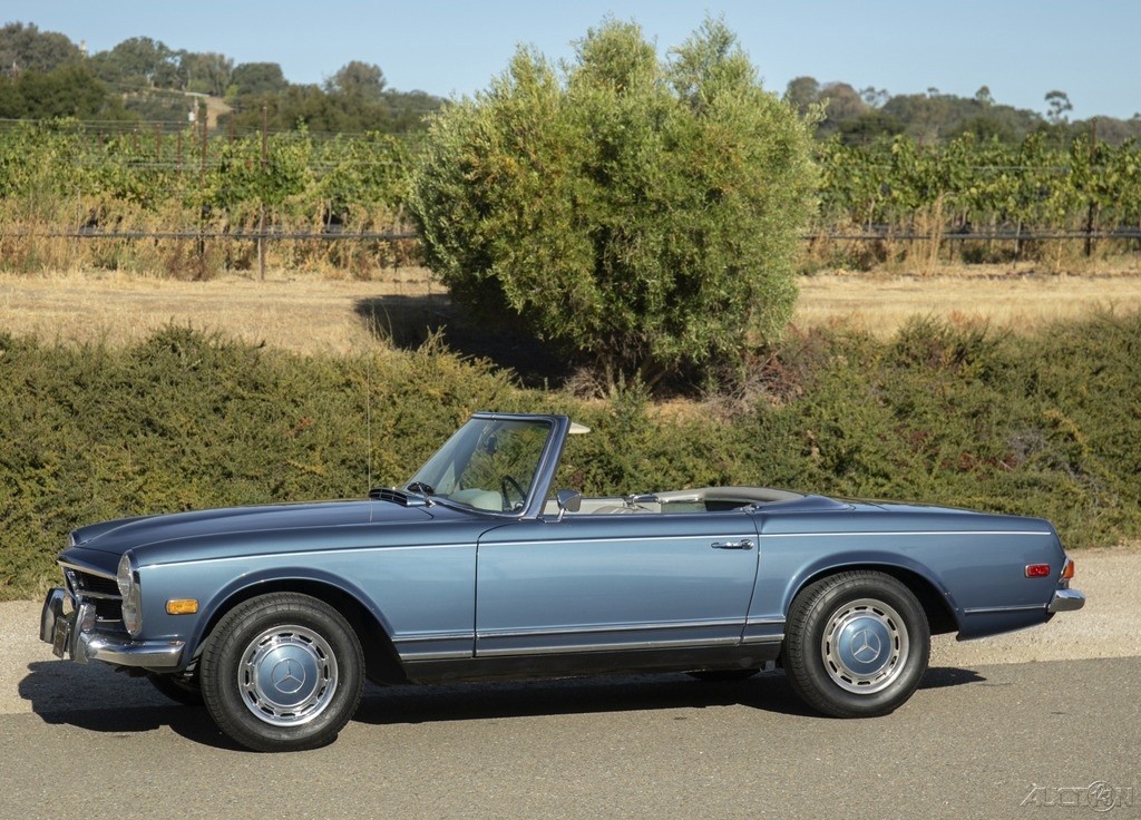 Mercedes-Benz-SL-Class-1968-Convertible-1