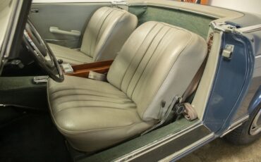 Mercedes-Benz-SL-Class-1968-Convertible-10