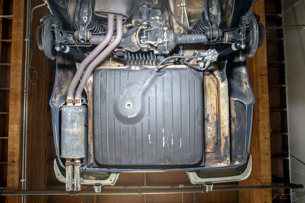 Mercedes-Benz-SL-Class-1968-Convertible-17